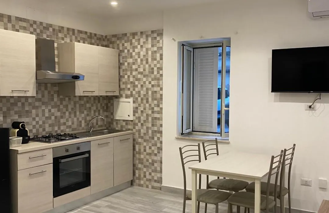 Mia Suite-1